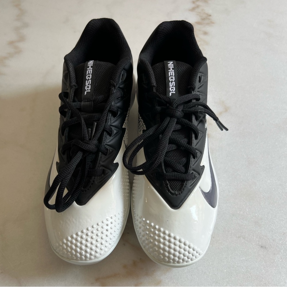 NIKE CLEATS